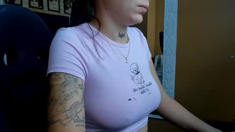 Snapshot of mari_salgado chatting on 12.05.24 mari_salgado online show from 12.05.24