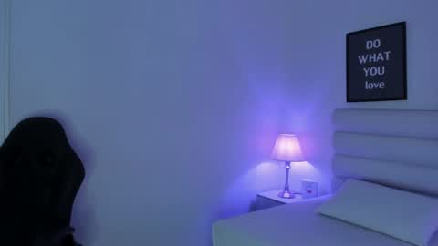 Snapshot of mari_salgado chatting on 01.14.25 mari_salgado online show from 01.14.25