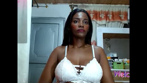 Snapshot of mariah_hellen chatting on 09.23.25 Alicia online show from 09.23.25