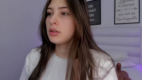Snapshot of mariam_scott18 chatting on 02.06.25 Mariam online show from 02.06.25