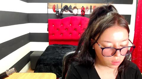 Snapshot of marian_ran_ chatting on 12.03.24 Marian online show from 12.03.24