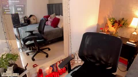 Mar y online show from 02.22.25