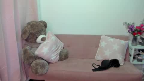 Mariana Lopez online show from 03.11.25