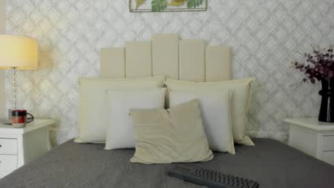 Snapshot of marianasanz chatting on 09.10.25 Mariana online show from 09.10.25