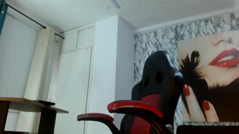 Mariani online show from 10.18.25