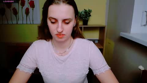 Snapshot of mariatess_ chatting on 12.30.24 Mariia online show from 12.30.24
