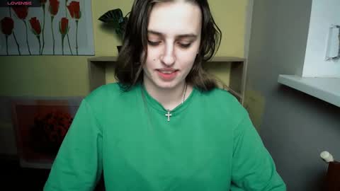 Snapshot of mariatess_ chatting on 01.05.25 Mariia online show from 01.05.25