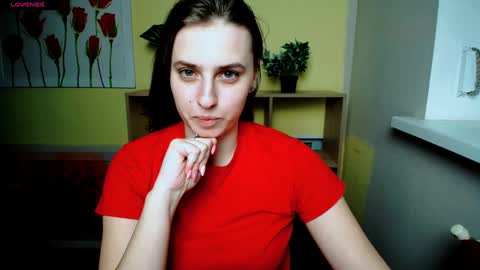 Snapshot of mariatess_ chatting on 02.23.25 Mariia online show from 02.23.25