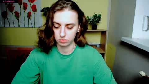 Snapshot of mariatess_ chatting on 02.27.25 Mariia online show from 02.27.25
