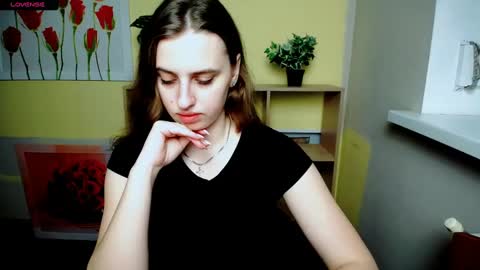 Snapshot of mariatess_ chatting on 03.02.25 Mariia online show from 03.02.25