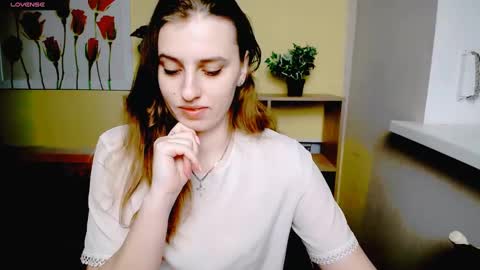 Snapshot of mariatess_ chatting on 03.03.25 Mariia online show from 03.03.25