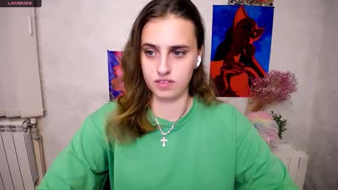 Snapshot of mariatess_ chatting on 09.20.25 Mariia online show from 09.20.25