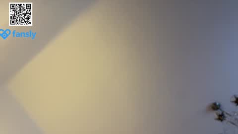 Snapshot of maridekoks chatting on 01.08.25 Mari online show from 01.08.25