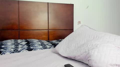 700 pm Washington time online show from 11.15.25