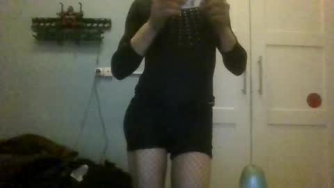 Snapshot of mariellesissy chatting on 10.27.25 mariellesissy online show from 10.27.25