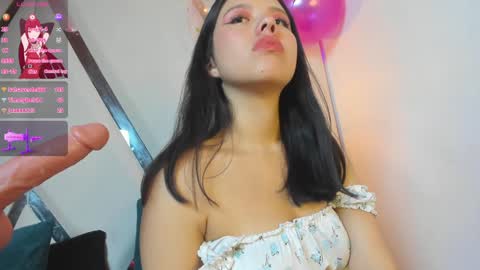 Snapshot of marielqueenx chatting on 01.09.25 Viviana online show from 01.09.25