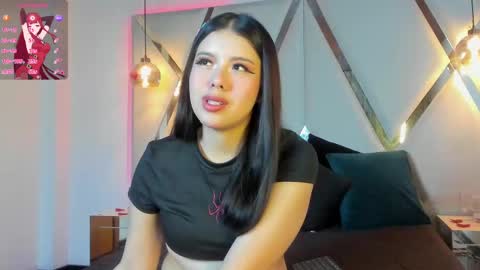 Snapshot of marielqueenx chatting on 03.07.25 Viviana online show from 03.07.25