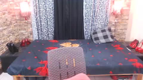 Snapshot of mariemanila chatting on 02.11.25 mariemanila online show from 02.11.25