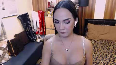 Snapshot of mariemanila chatting on 09.25.25 mariemanila online show from 09.25.25