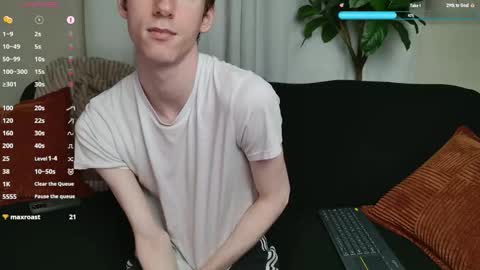 Snapshot of mark327645 chatting on 10.29.25 Mark online show from 10.29.25