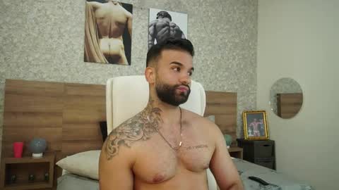 Snapshot of mark_hazze chatting on 01.15.25 Mark online show from 01.15.25