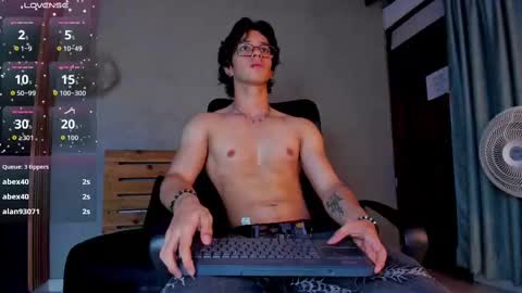 Snapshot of markuss___ chatting on 10.03.25 markuss___ online show from 10.03.25