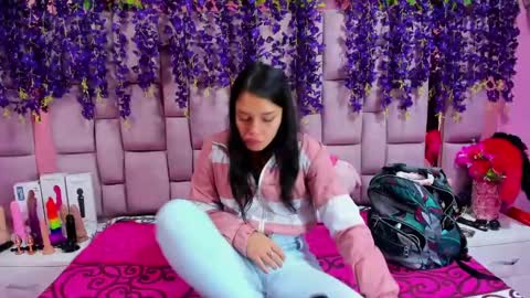 Snapshot of marlyanal chatting on 02.18.25 Marly Anal online show from 02.18.25