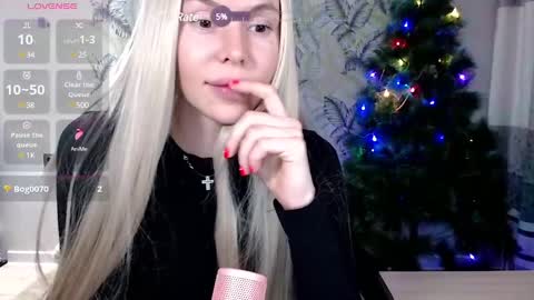 Snapshot of marmalade_fox chatting on 01.21.25 Marmalade Fox online show from 01.21.25