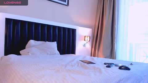 Mari online show from 11.19.25