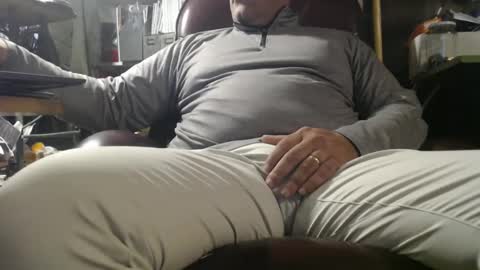 Snapshot of marrieddad19751975 chatting on 10.05.25 only fans marrieddad19751975 online show from 10.05.25