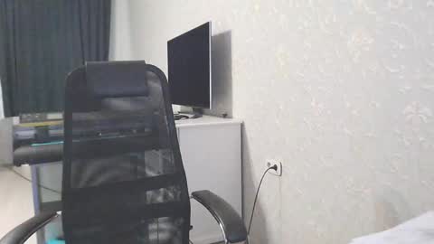 Snapshot of marselle_looker chatting on 01.30.25 Marselle online show from 01.30.25