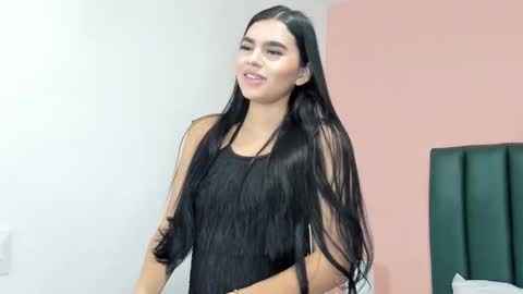 Martina Divine online show from 11.07.25