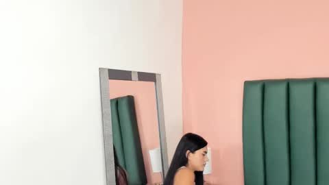 Martina Divine online show from 11.08.25