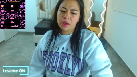 Hey im martina online show from 02.04.25