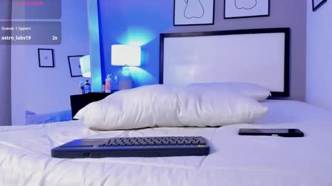 martina rizzi online show from 09.17.25