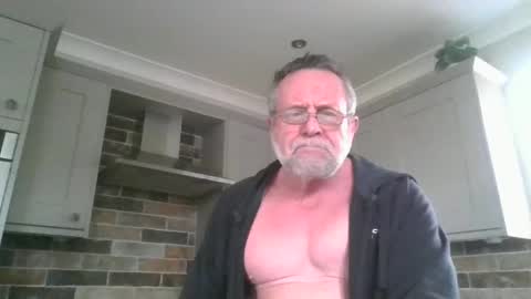 Snapshot of martinrgbxxxx chatting on 02.15.25 martinrgbxxxx online show from 02.15.25