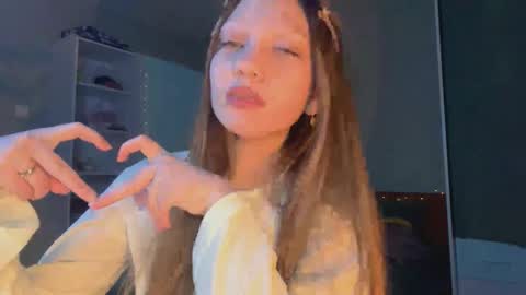 Snapshot of martinwion chatting on 10.01.25 Emily online show from 10.01.25