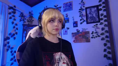                      100   online show from 02.10.25