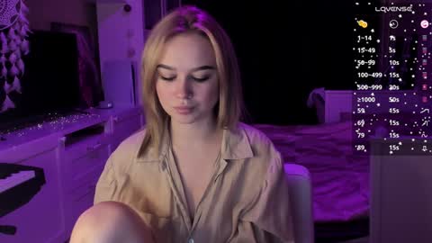 Snapshot of mary_romance chatting on 02.06.25 Mary online show from 02.06.25