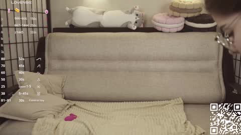 Snapshot of mary_shake chatting on 01.24.25 Mary online show from 01.24.25