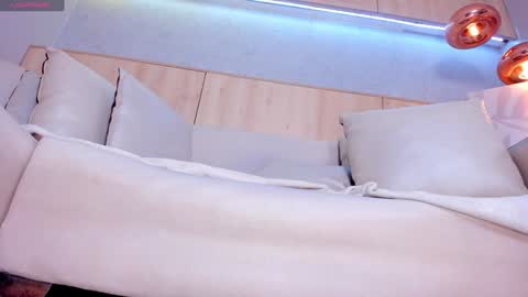 Snapshot of maryevans_ chatting on 01.27.25 online show from 01.27.25
