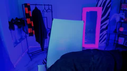 Mary online show from 09.30.25