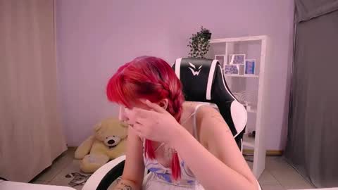 Snapshot of marylanee chatting on 10.17.25 Mary online show from 10.17.25