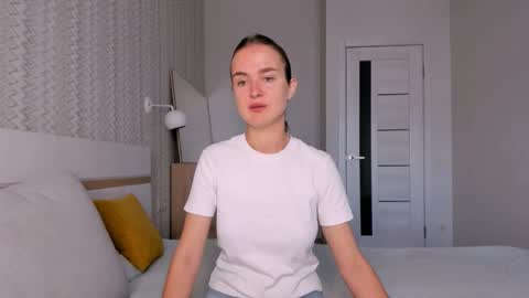 Mari online show from 11.04.25