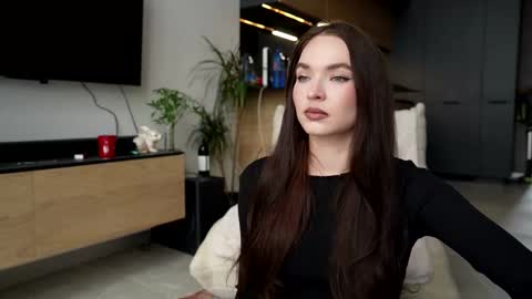 Marina online show from 11.30.25