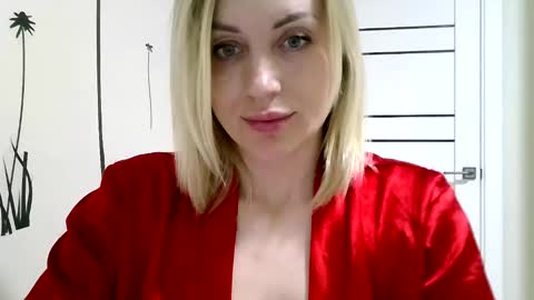 Snapshot of maryyemm chatting on 02.27.25 maryyemm online show from 02.27.25