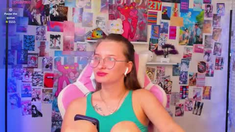 maryyy_may online show from 10.18.25