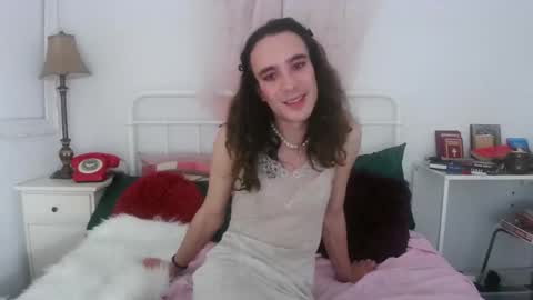 Snapshot of masharose chatting on 10.21.25 masharose online show from 10.21.25