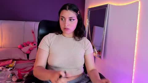 Snapshot of masher__ chatting on 02.07.25 Vick online show from 02.07.25