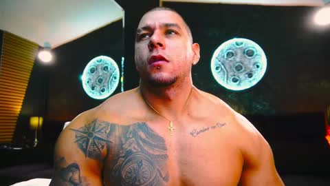 Snapshot of massimowalton2 chatting on 09.23.25 massimowalton2 online show from 09.23.25